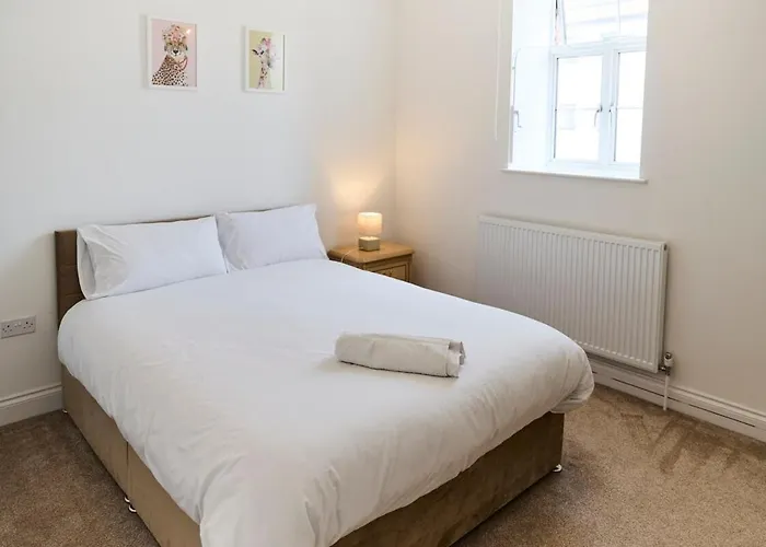 Four Bedroom House By Brookland Serviced Short Lets With Free Wifi Apartment