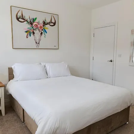 Four Bedroom House By Brookland Serviced Short Lets With Free Wifi 公寓 *