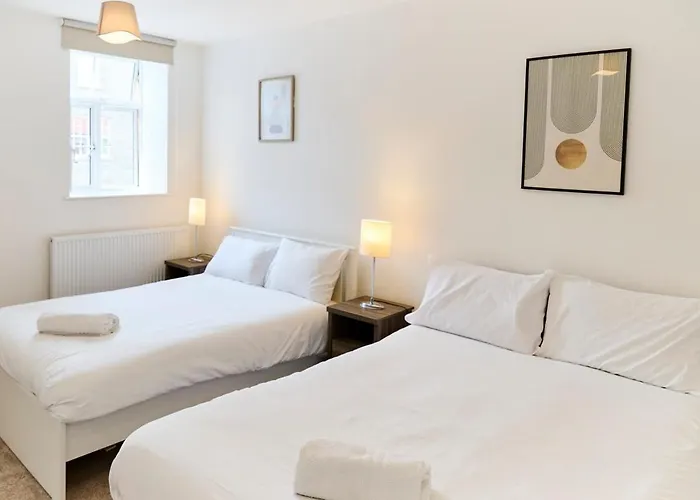 Four Bedroom House By Brookland Serviced Short Lets With Free Wifi