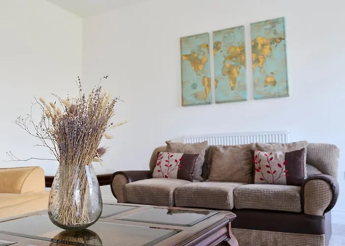 公寓 Four Bedroom House By Brookland Serviced Short Lets With Free Wifi