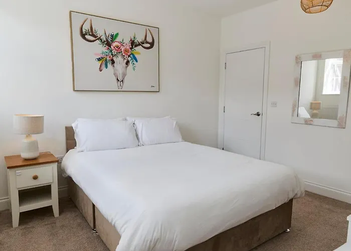 Four Bedroom House By Brookland Serviced Short Lets With Free Wifi 公寓 *